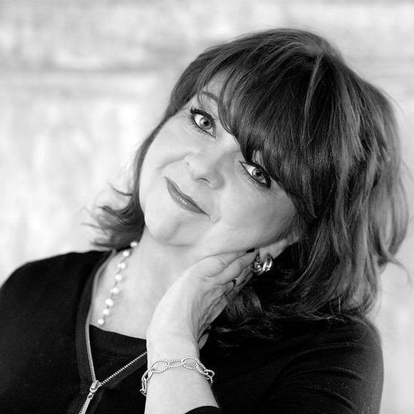 Meet your Posher, Kim - Picture 1 of 1